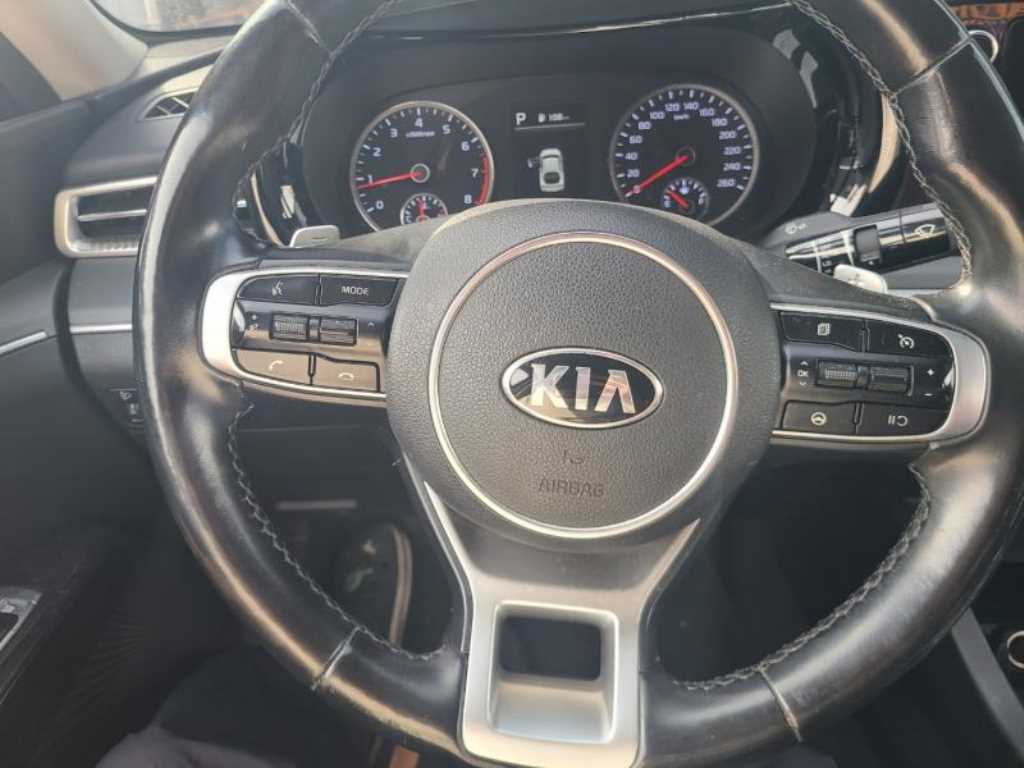 KIA K5 - Vista 12