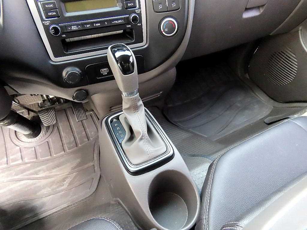 Small Truck Top_Integrated Top Powergate - Vista 12