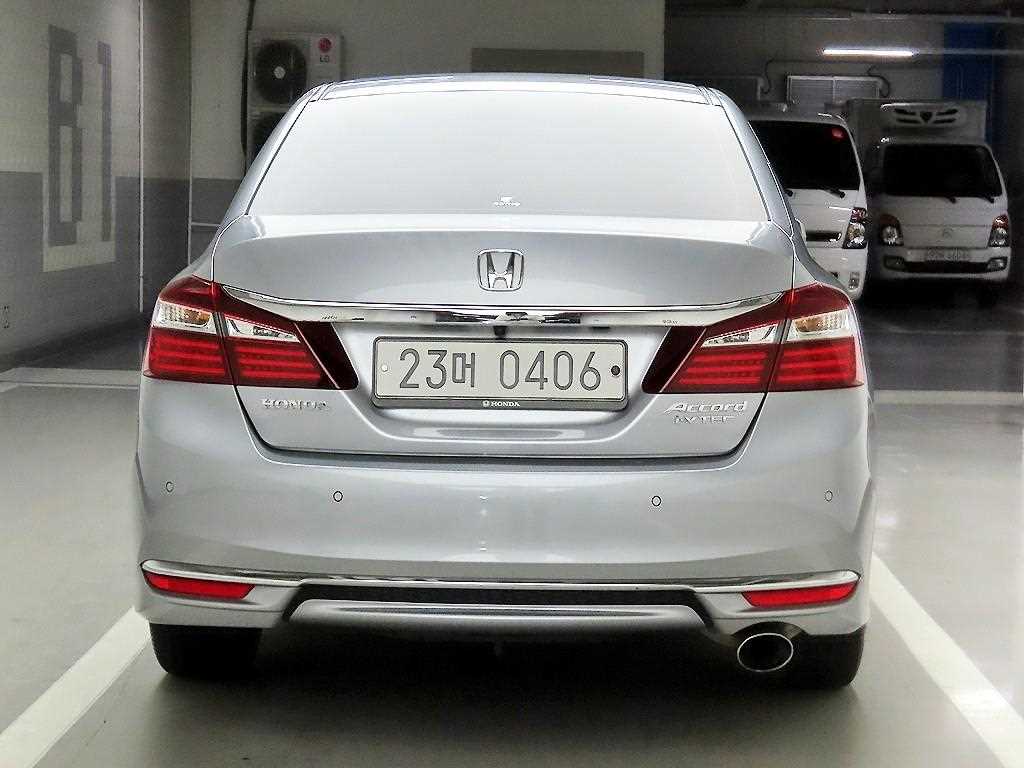 Honda Accord - Vista 3