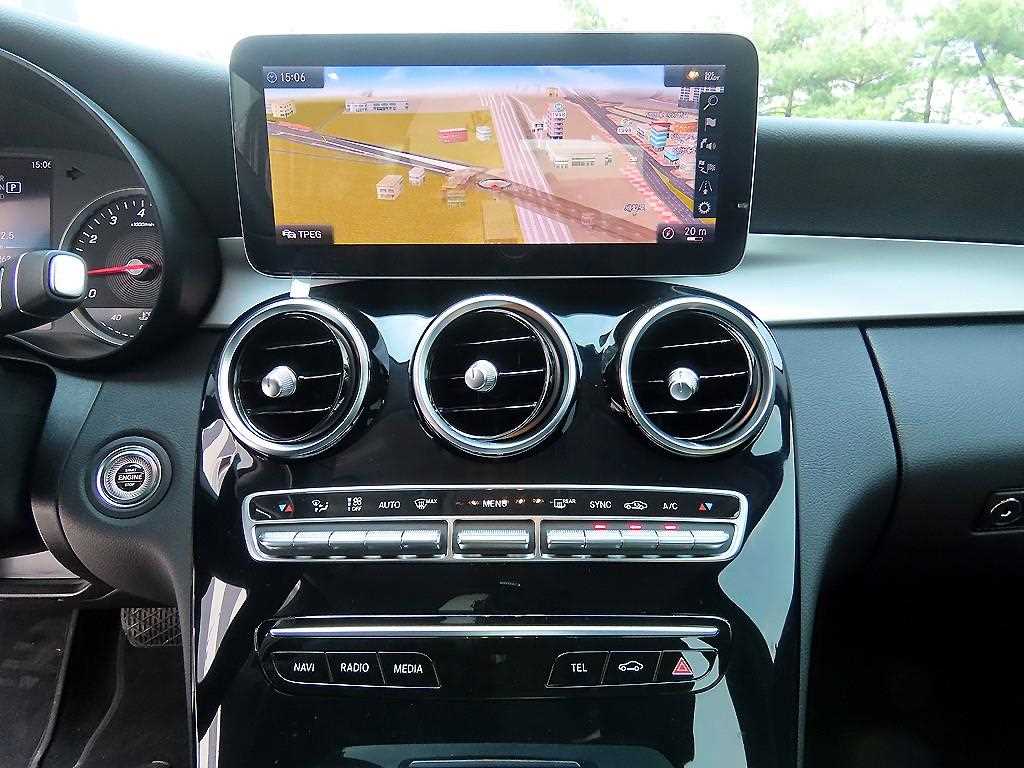 Mercedes Benz C Class 2019 Gris - Importación desde Corea - HF Imports Iquique - Foto 13