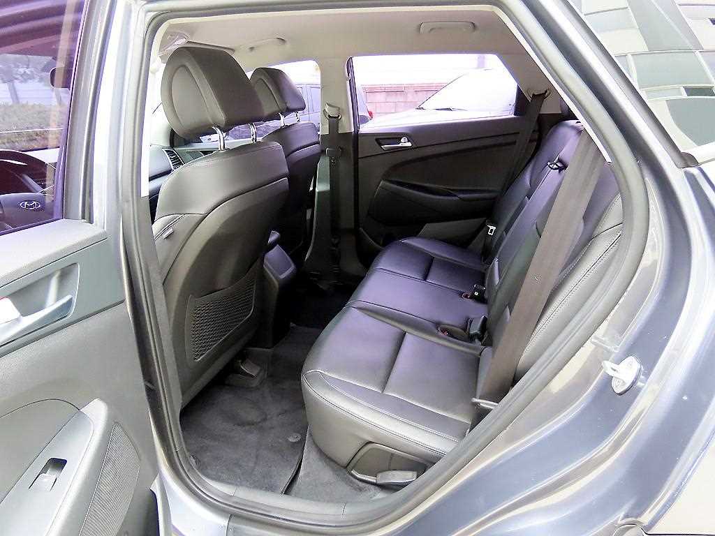 HYUNDAI Tucson - Vista 6