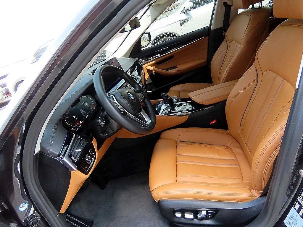 BMW 5 Series - Vista 5