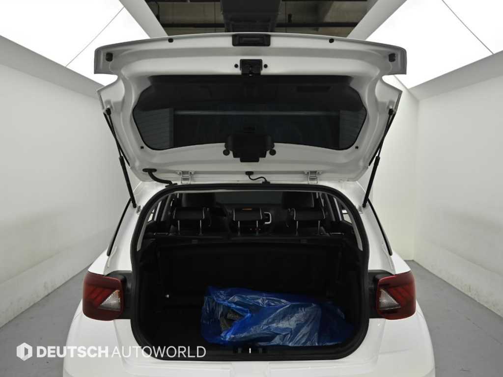 HYUNDAI Venue 2021 Blanco - Importación desde Corea - HF Imports Iquique - Foto 19