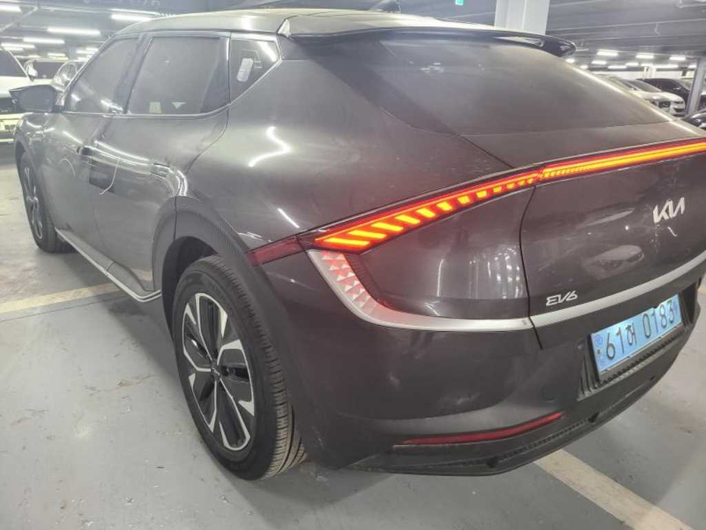 KIA EV6 - Vista 5