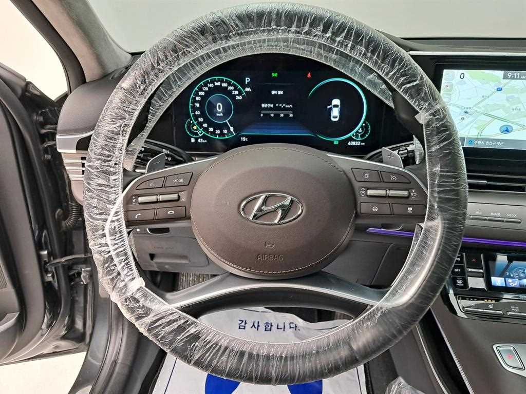 HYUNDAI Grandeur - Vista 7
