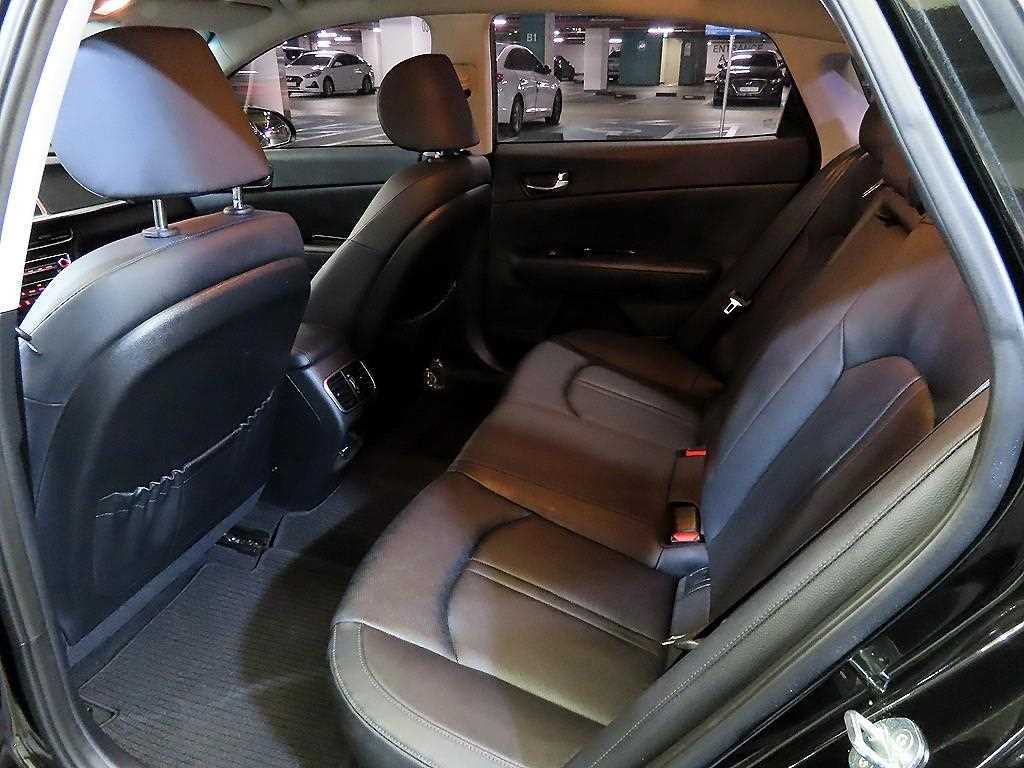 KIA K5 - Vista 7