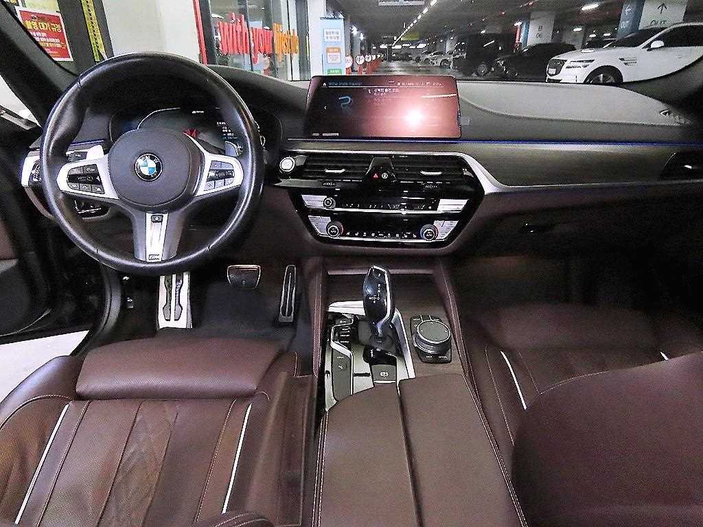BMW 5 Series - Vista 10