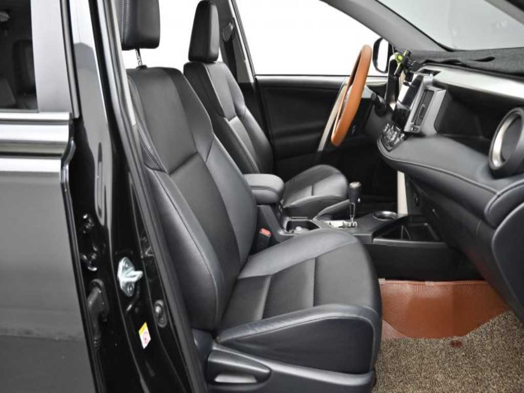 Toyota RAV4 - Vista 10