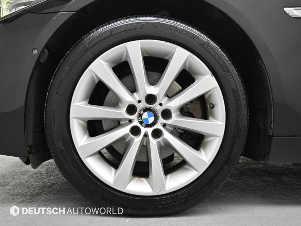 BMW 5 Series - Vista 5