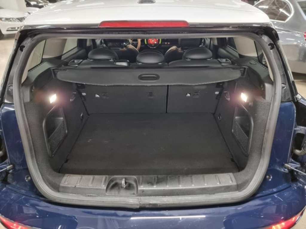 Mini Clubman - Vista 5
