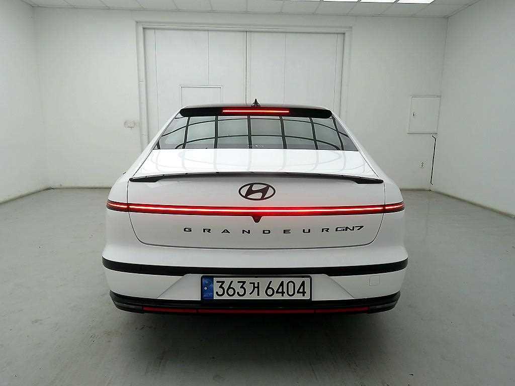 HYUNDAI Grandeur - Vista 3