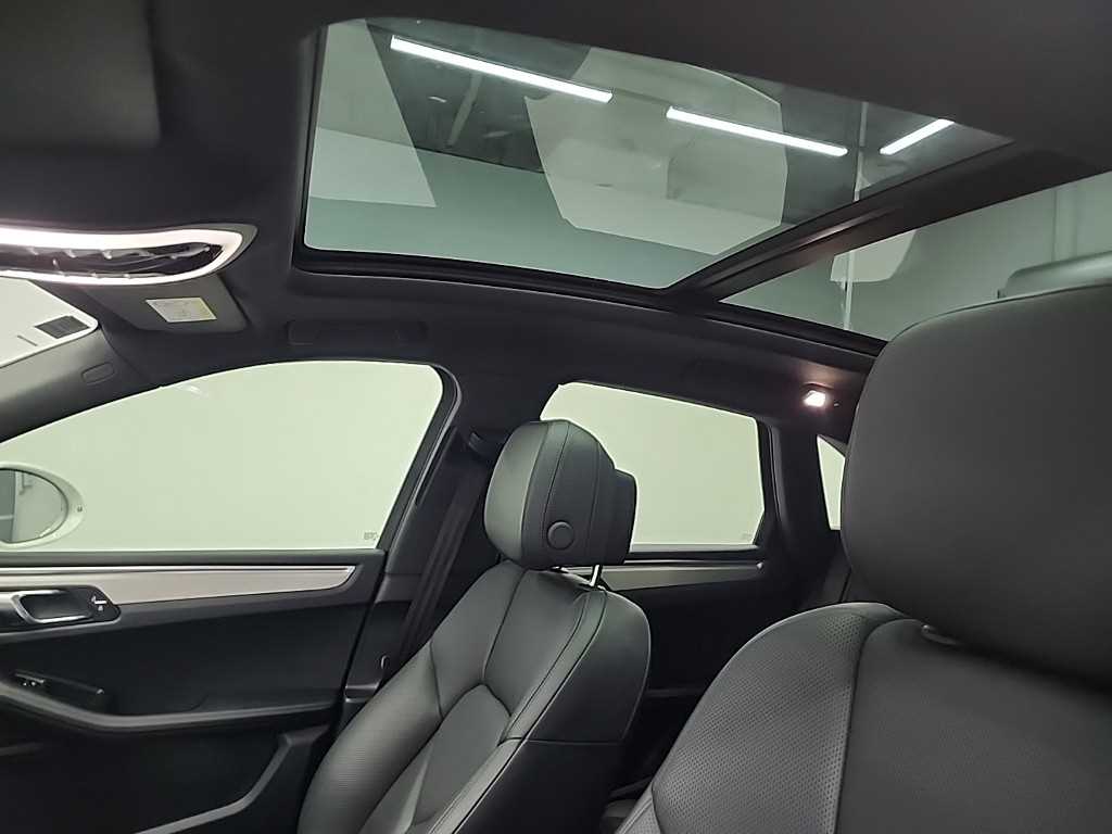 Porsche Macan - Vista 11