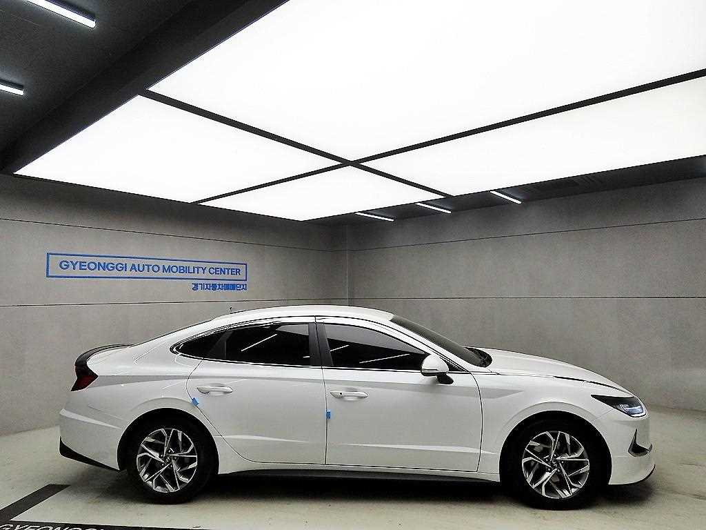 HYUNDAI Sonata - Vista 2