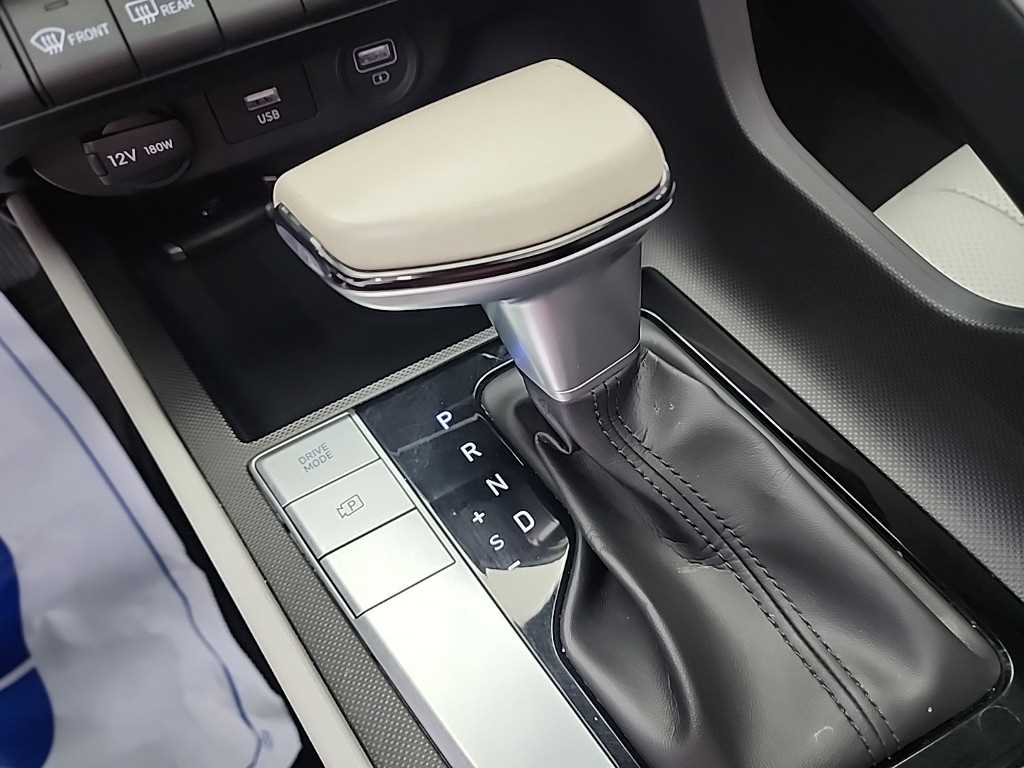 HYUNDAI Avante - Vista 8