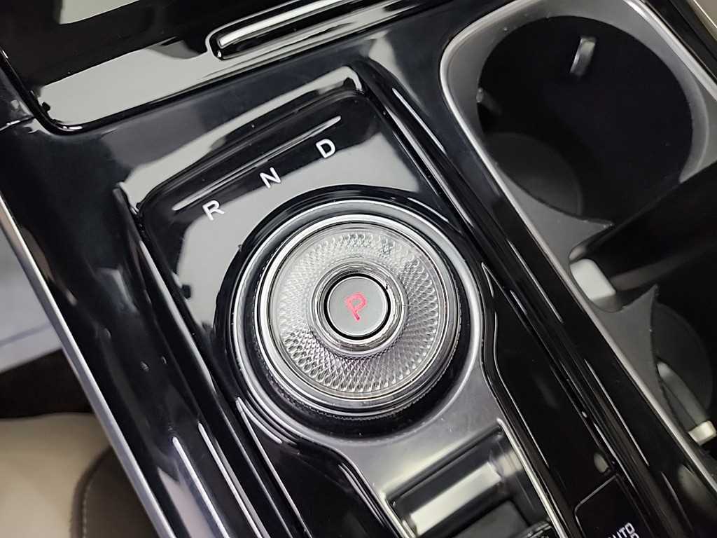 KIA Carnival - Vista 8