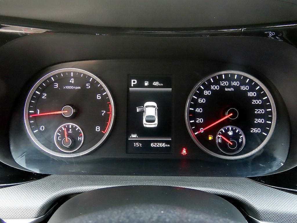 KIA K5 - Vista 9