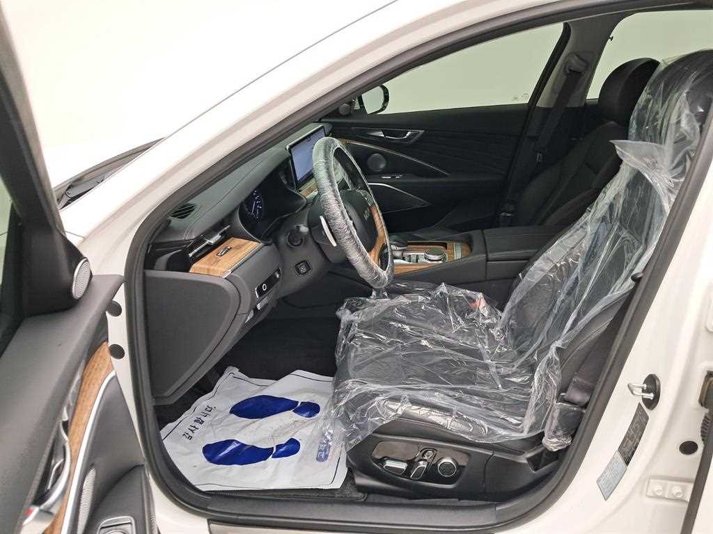KIA K9 - Vista 11