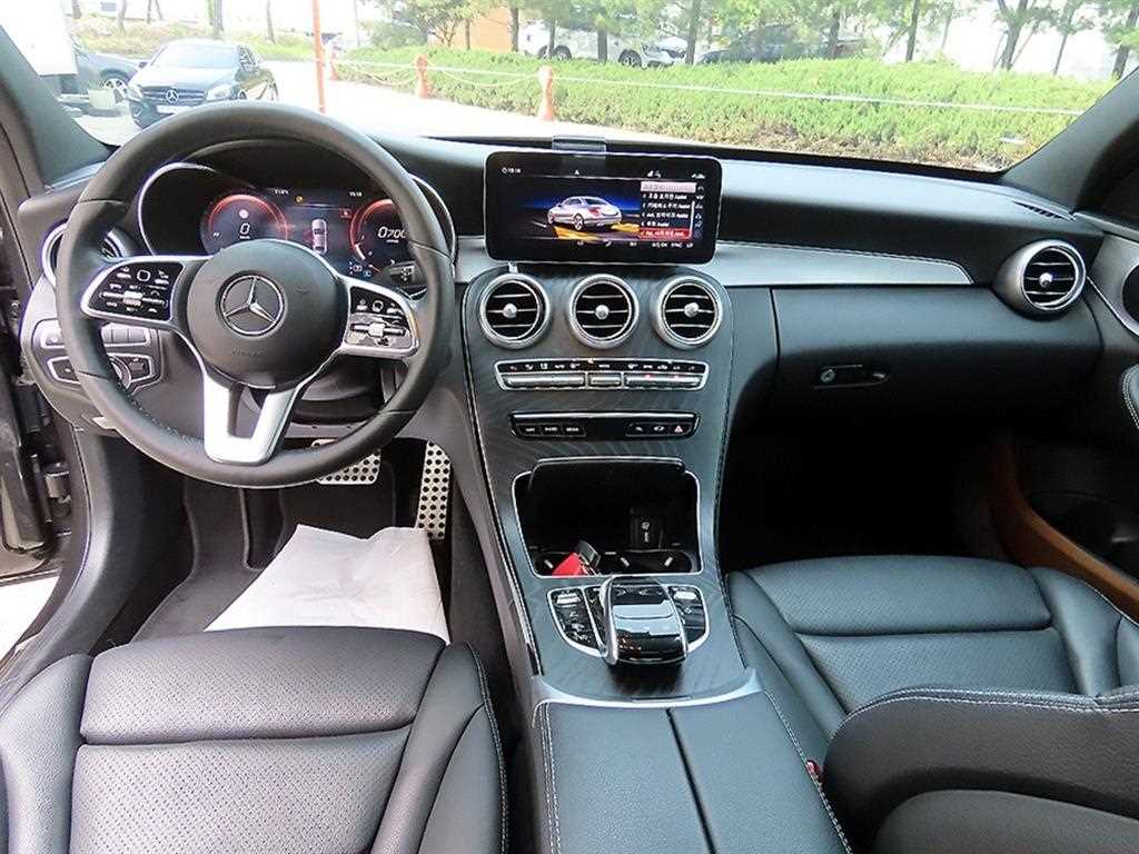 Mercedes Benz C Class - Vista 7