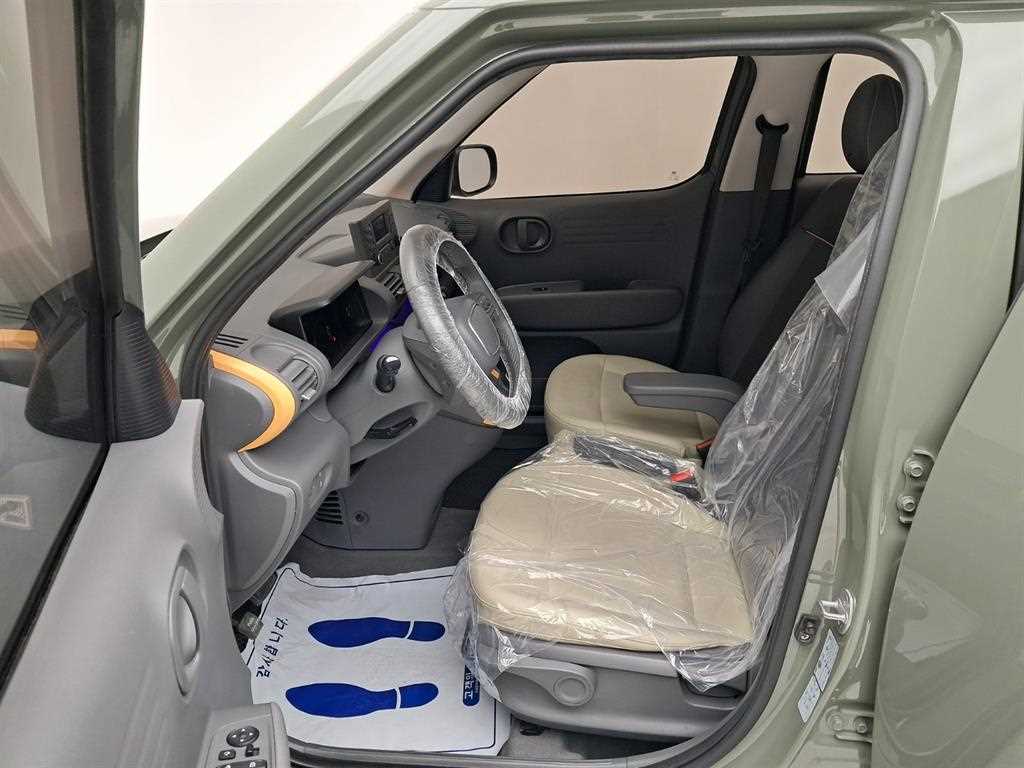 HYUNDAI Casper - Vista 10