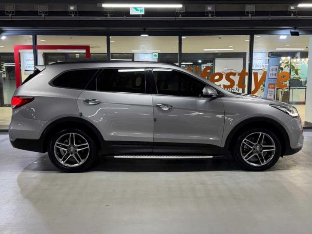 HYUNDAI Maxcruz - Vista 3