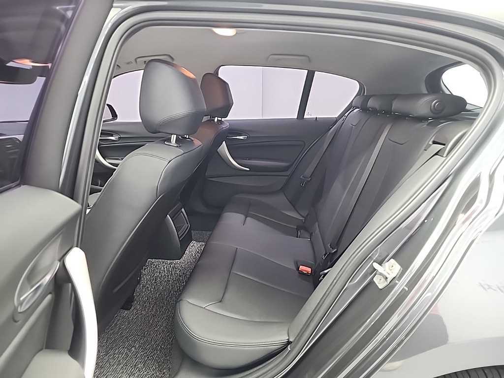 BMW 1 series 2018 Gris - Importación desde Corea - HF Imports Iquique - Foto 1