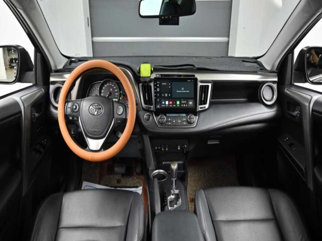 Toyota RAV4 - Vista 7