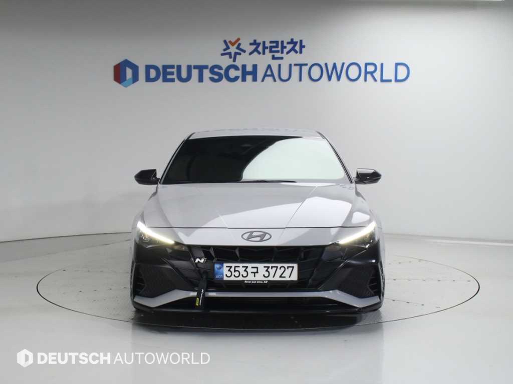 HYUNDAI Avante - Vista 3