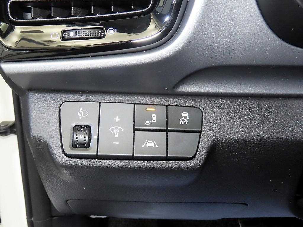 KIA Stonic 2019 Blanco - Importación desde Corea - HF Imports Iquique - Foto 14