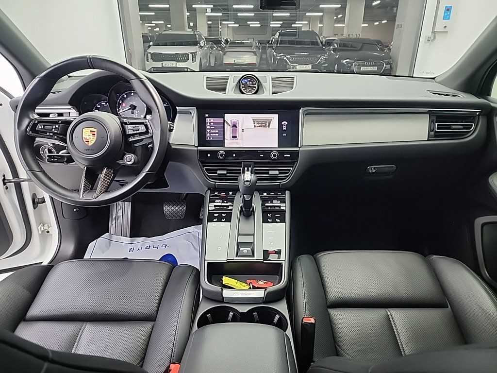 Porsche Macan - Vista 3