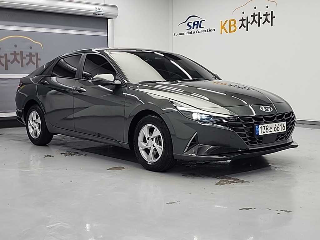 HYUNDAI Avante - Vista 4