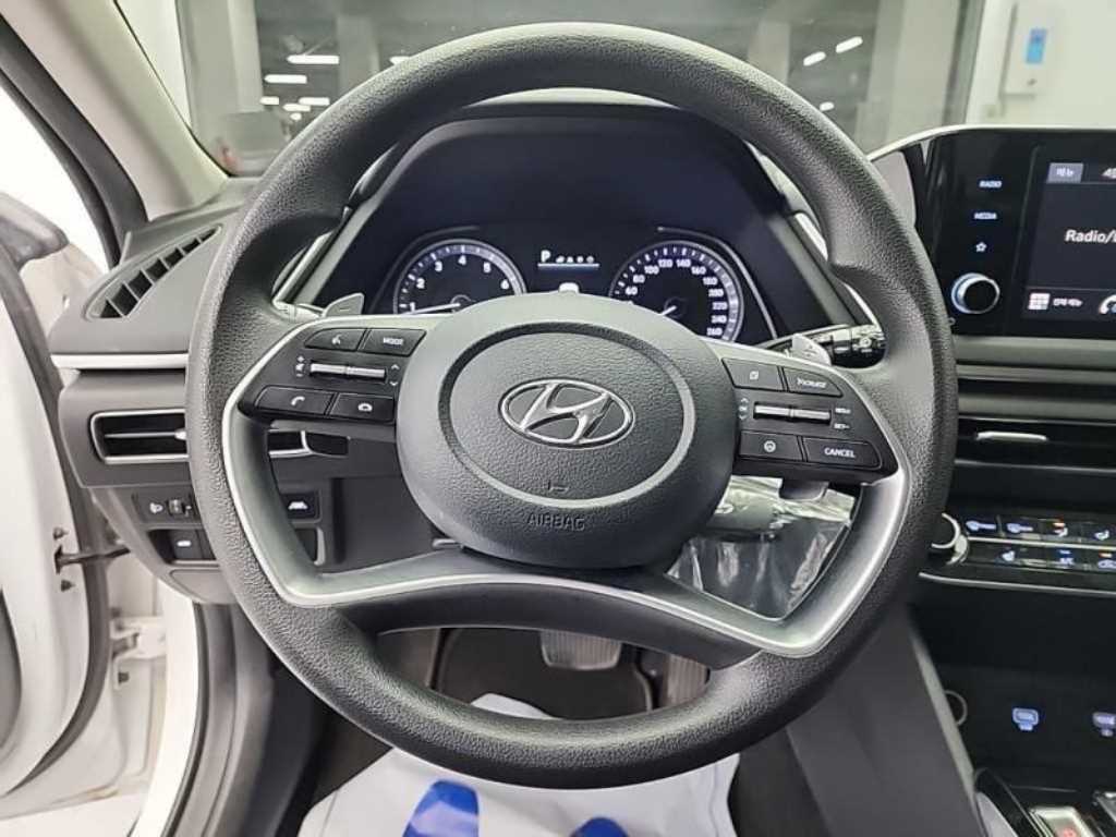HYUNDAI Sonata - Vista 6