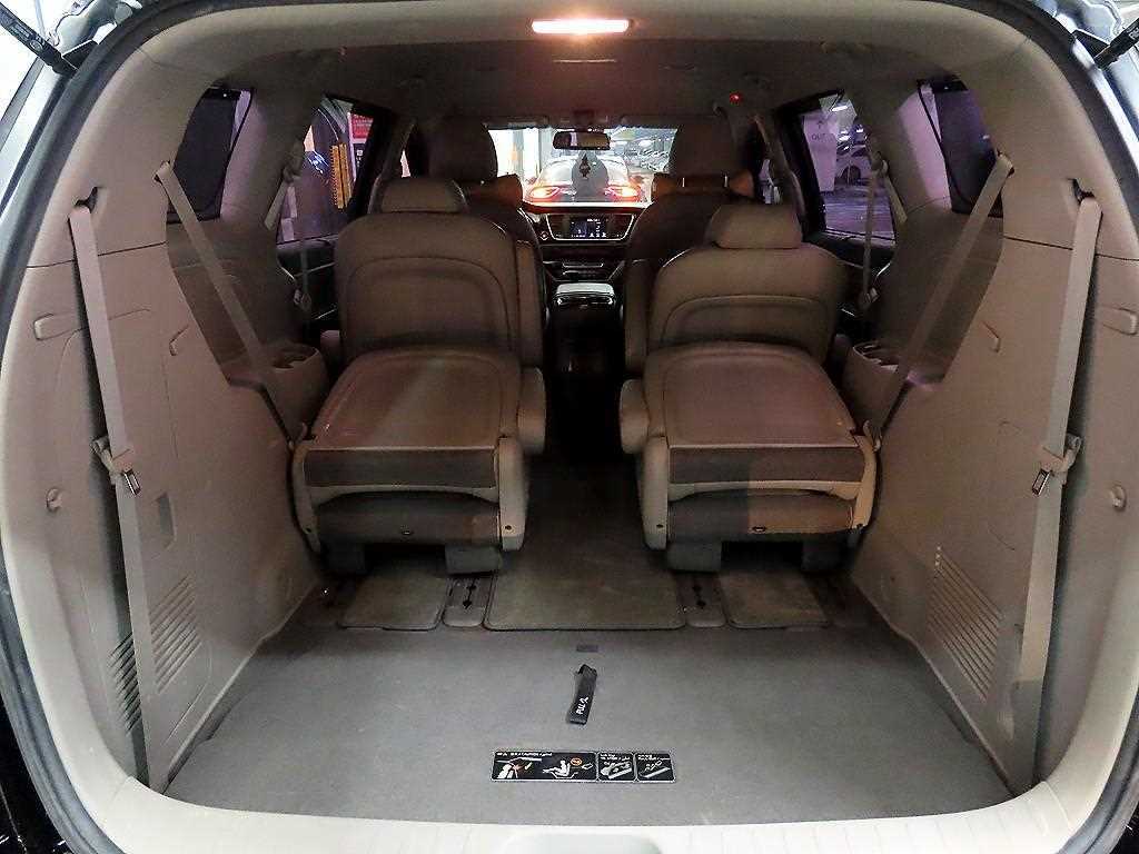 KIA Carnival 2019 Negro - Importación desde Corea - HF Imports Iquique - Foto 17