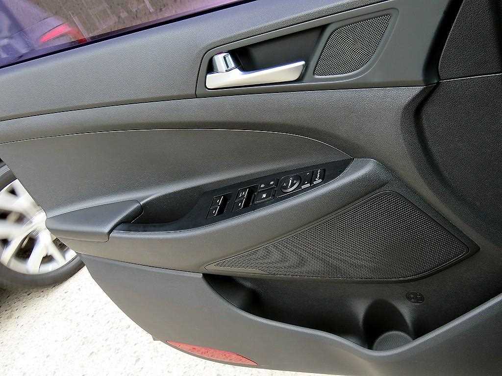 HYUNDAI Tucson - Vista 11
