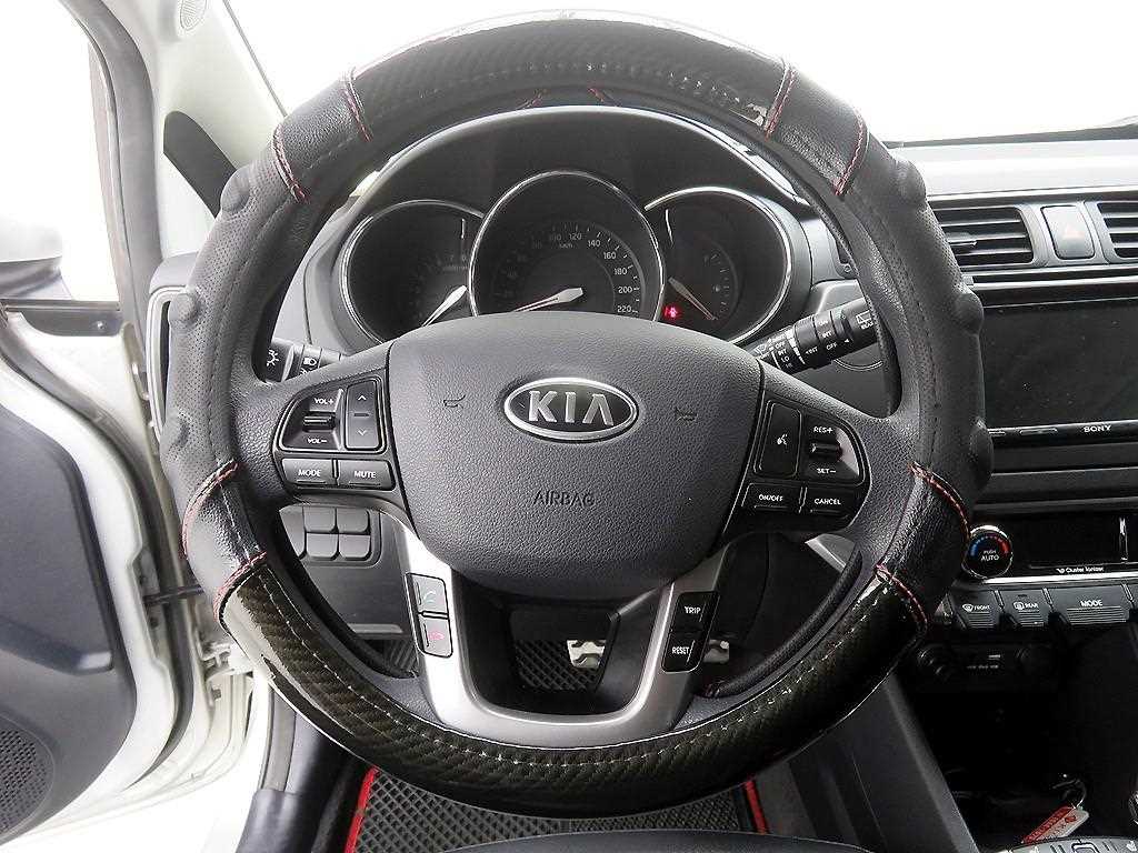 KIA Pride - Vista 9