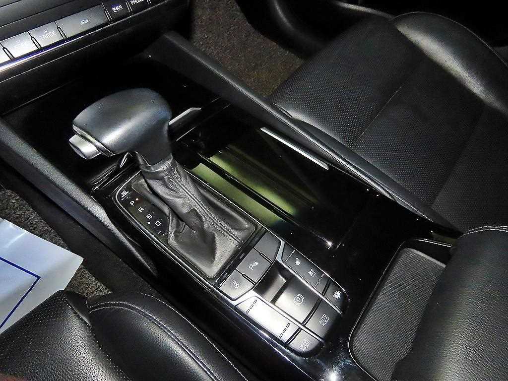 KIA K7 - Vista 12