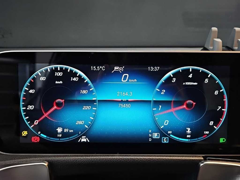 Mercedes Benz GLB Class - Vista 6