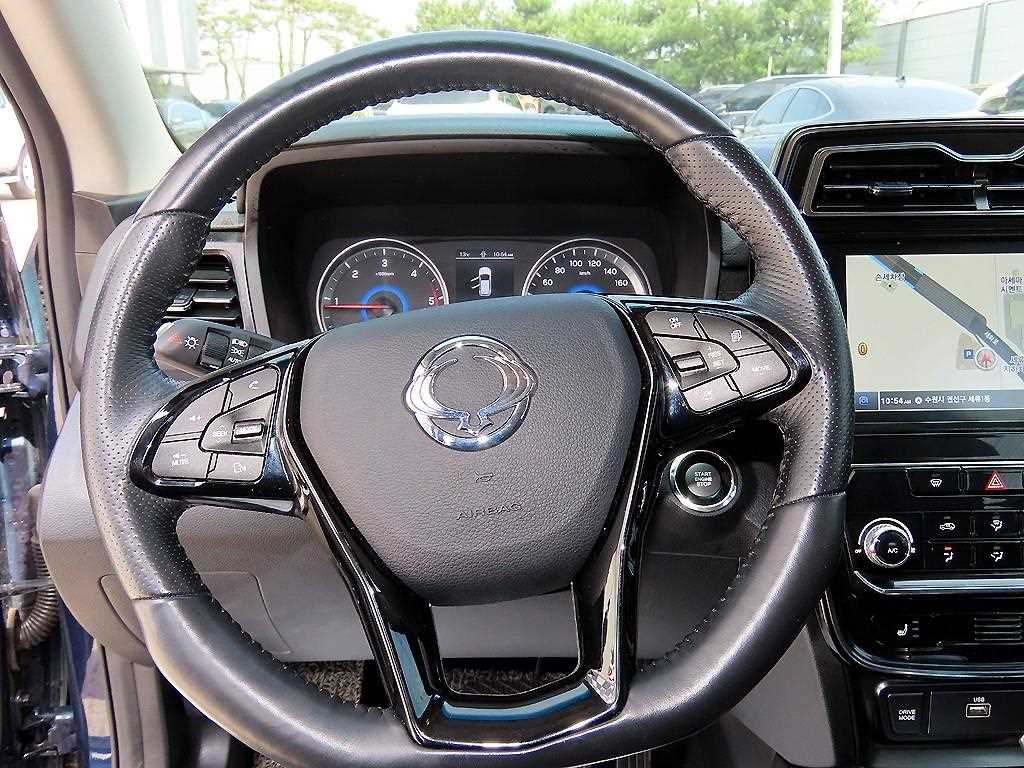 Ssangyong Tivoli - Vista 8