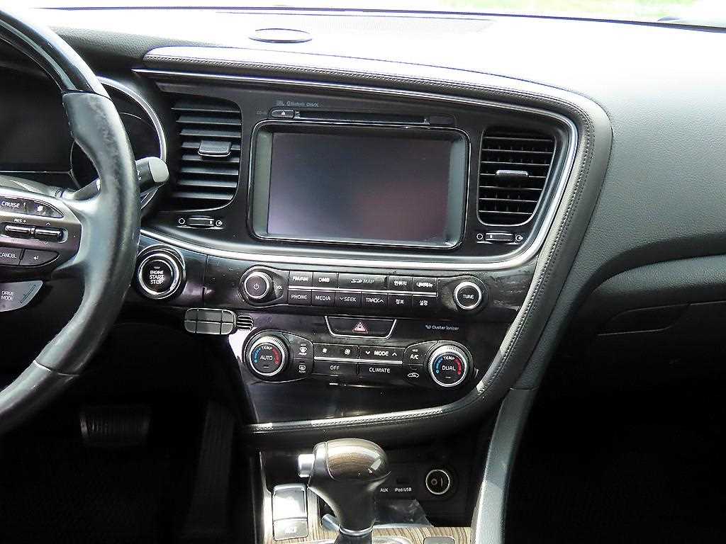 KIA K5 - Vista 10