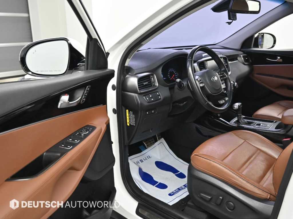 KIA Sorento - Vista 11