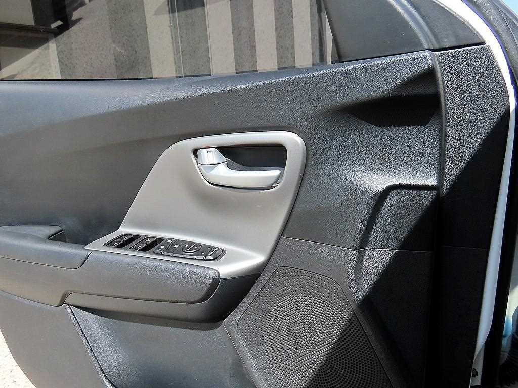 KIA Niro - Vista 11
