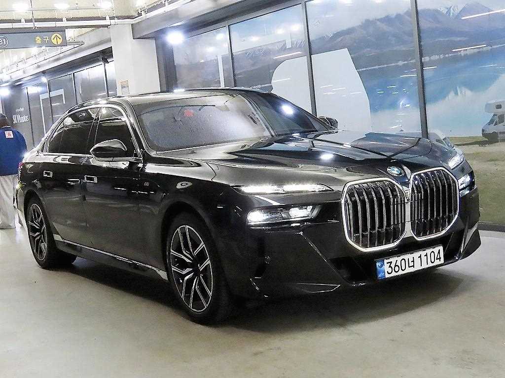 BMW 7 Series 2024 Negro - Importación desde Corea - HF Imports Iquique - Foto 1