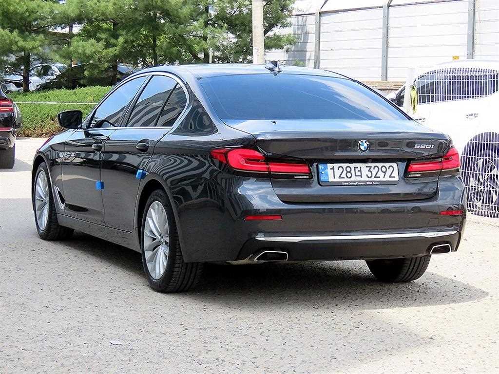 BMW 5 Series - Vista 3