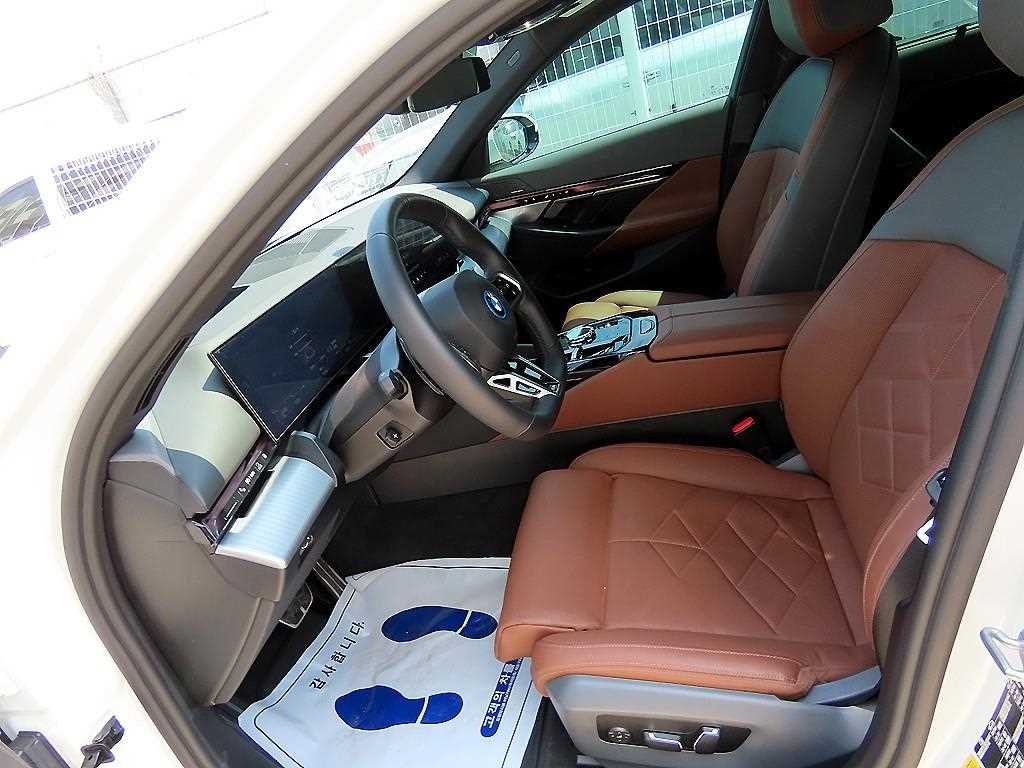 BMW 5 Series - Vista 5