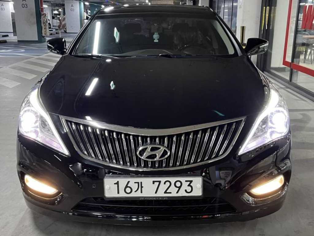 HYUNDAI Grandeur - Vista 2
