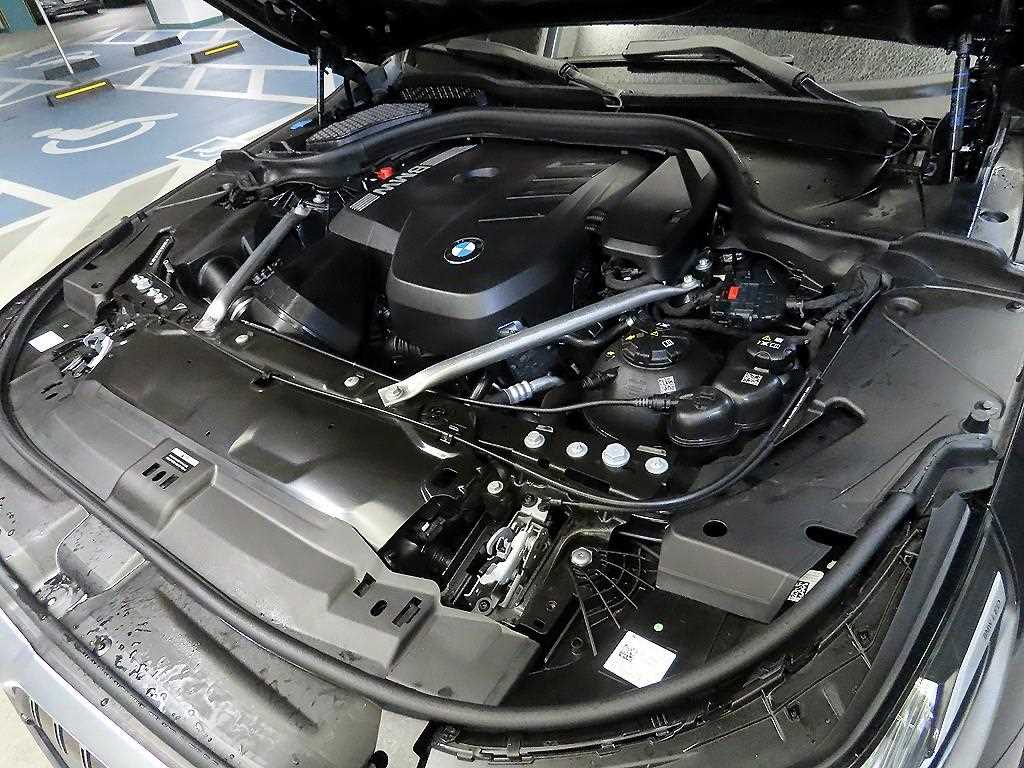BMW 5 Series 2025 - Importación desde Corea - HF Imports Iquique - Foto 19