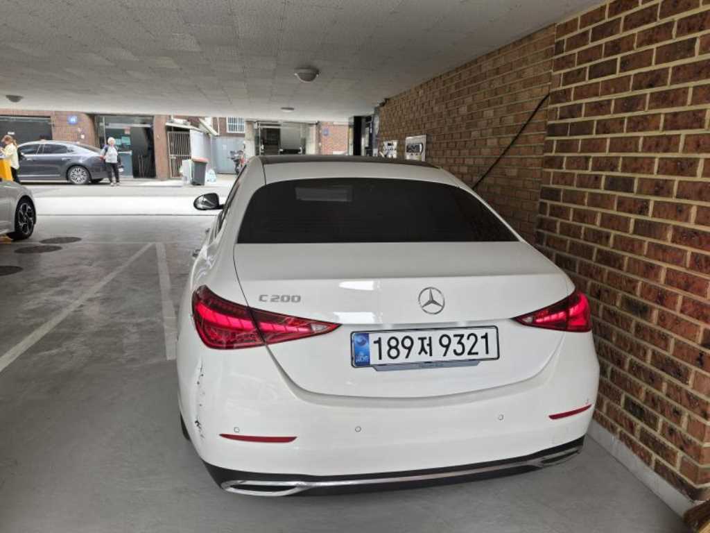 Mercedes Benz C Class - Vista 3