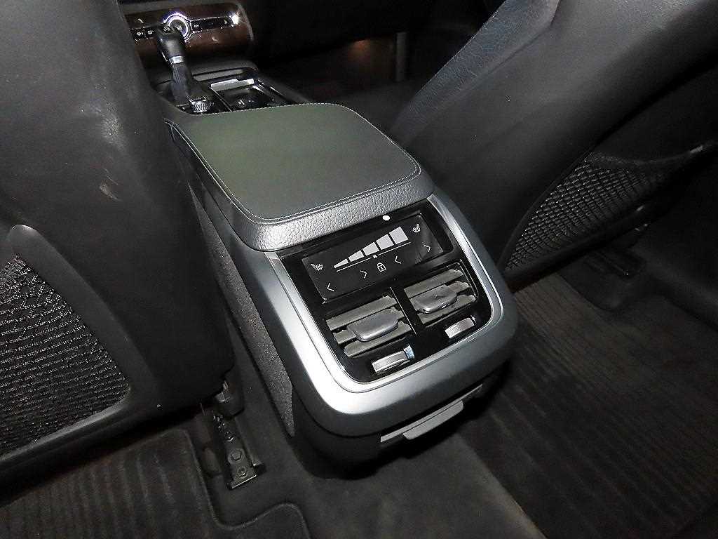 Volvo XC90 2018 Gris - Importación desde Corea - HF Imports Iquique - Foto 14