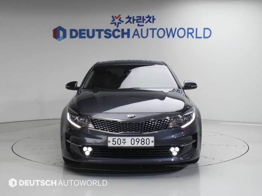 KIA K5 - Vista 3