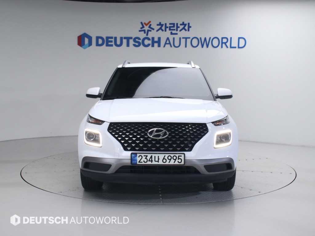 HYUNDAI Venue - Vista 3