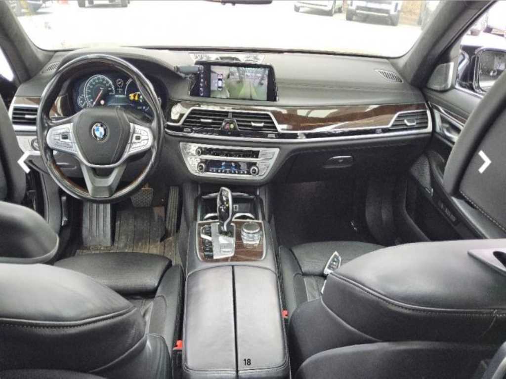 BMW 7 Series - Vista 6